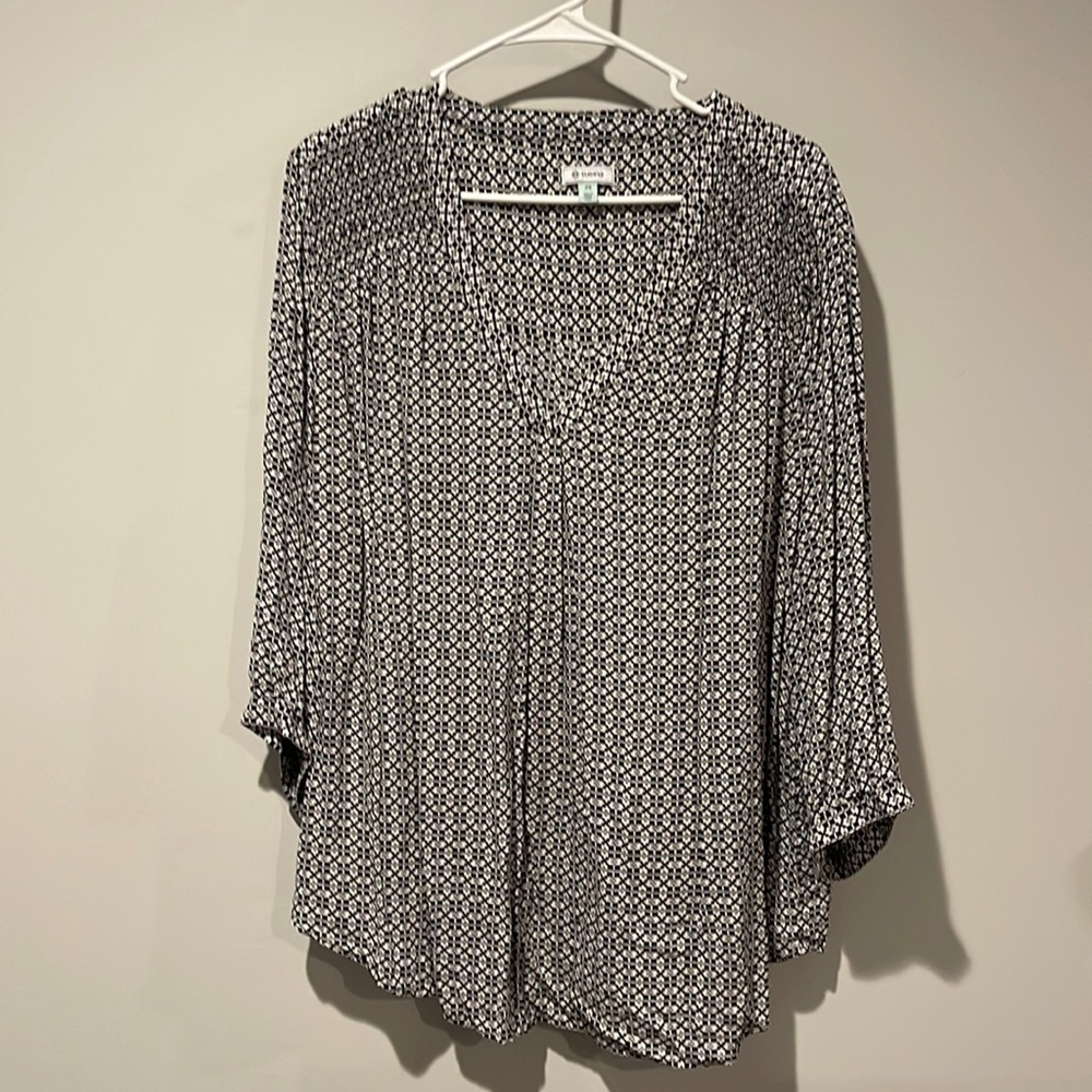 Susina white and black blouse